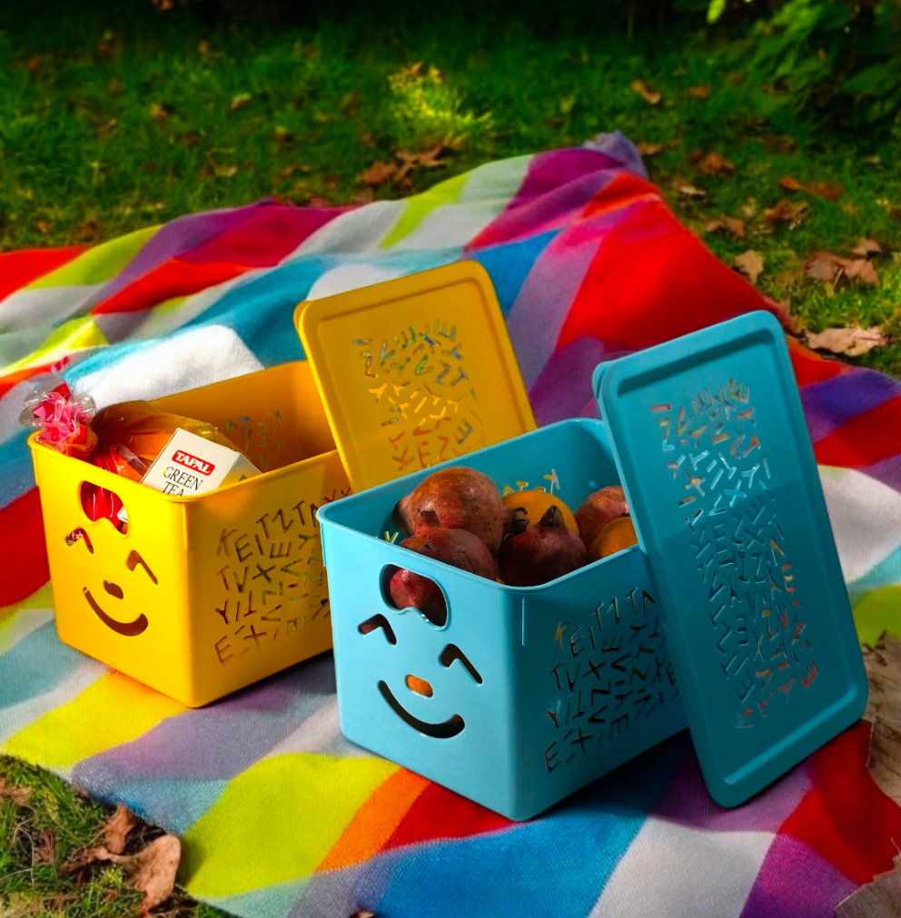 Smiley Basket With Cap Plastic 1 Pcs