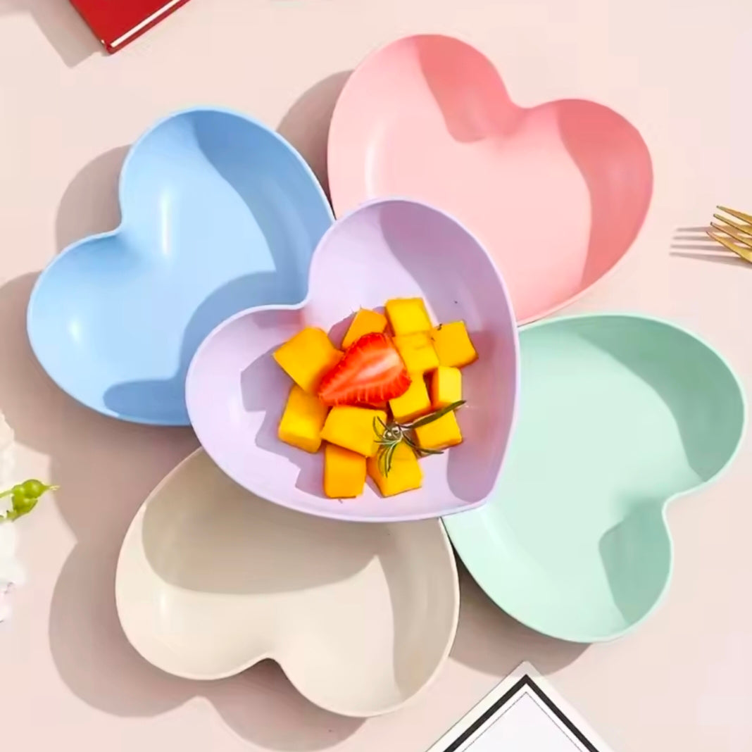 10PCS Creative Love Heart Bone Dish Household Food Grade Plastic Spit Bone Dish Party Snack Dinner Dishes Camping Dinnerware
