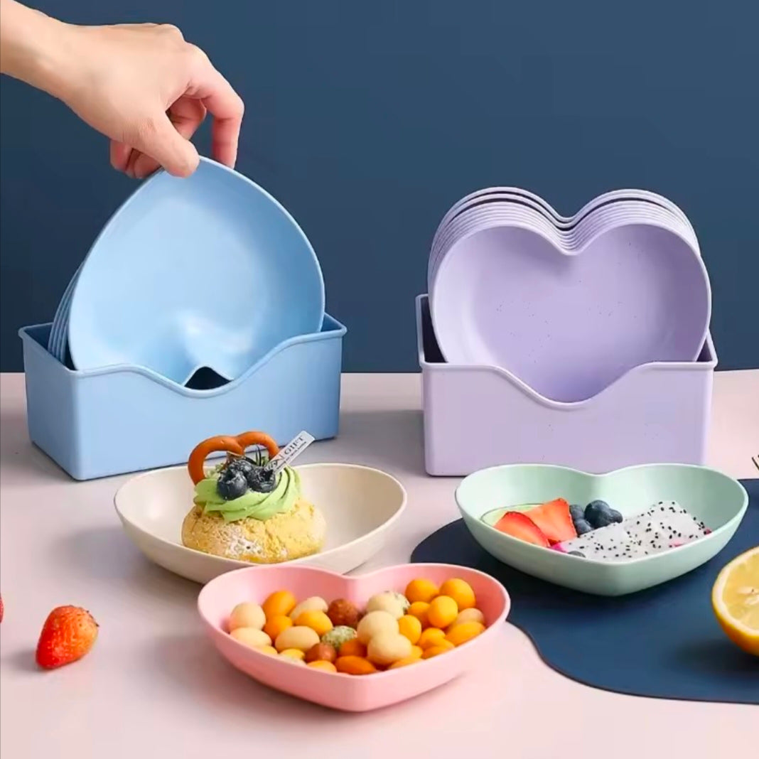 10PCS Creative Love Heart Bone Dish Household Food Grade Plastic Spit Bone Dish Party Snack Dinner Dishes Camping Dinnerware