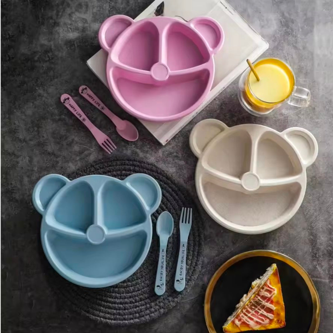 Cute bear compartment dinner plate, environmentally friendly wheat straw material, safe and anti-fall, with spoon and fork