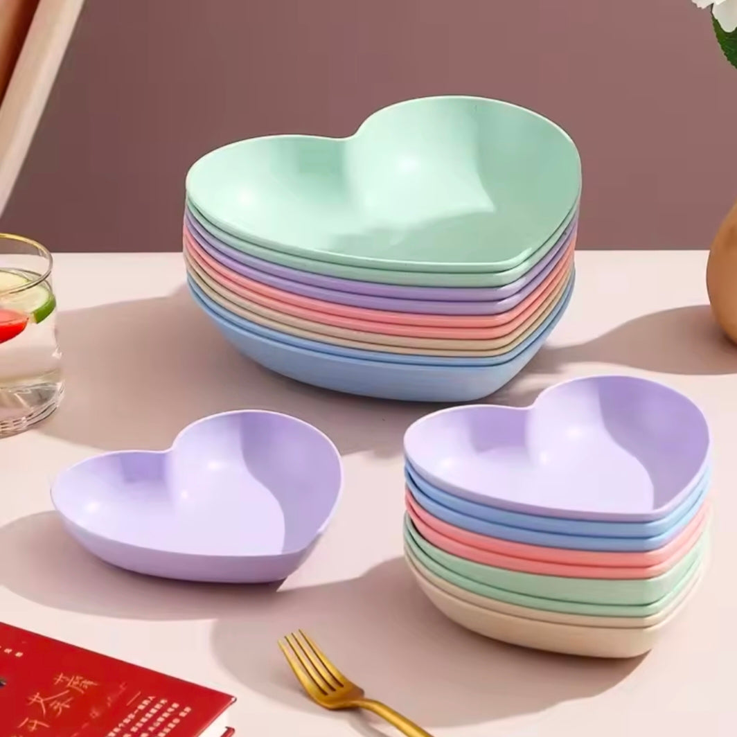 10PCS Creative Love Heart Bone Dish Household Food Grade Plastic Spit Bone Dish Party Snack Dinner Dishes Camping Dinnerware