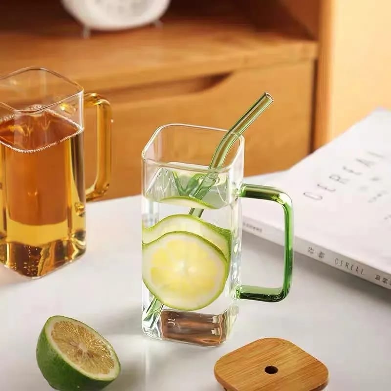 Square Glass Tumbler with Handle & Lid – 380ml Travel Cup